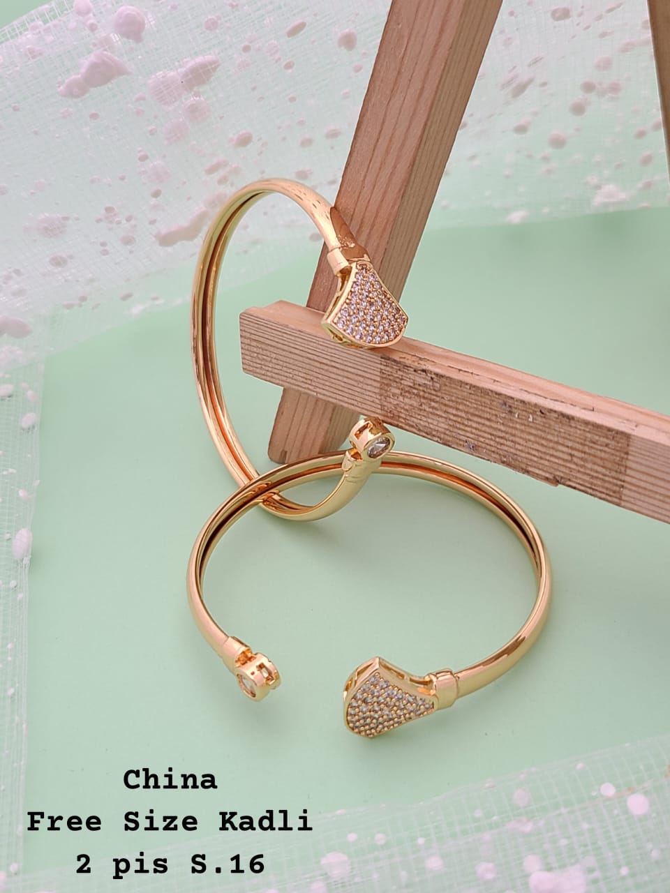 China Designer Daily Wear Kadli Bracelets Wholesale Price In Surat

